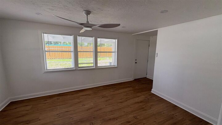 Property Photo: 3806 Asbury Place FL 34232