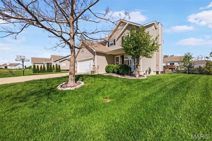 Property Photo:  19 Cambridge Court  MO 63379 