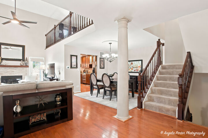 Property Photo:  910 Sweetflower Drive  IL 60169 