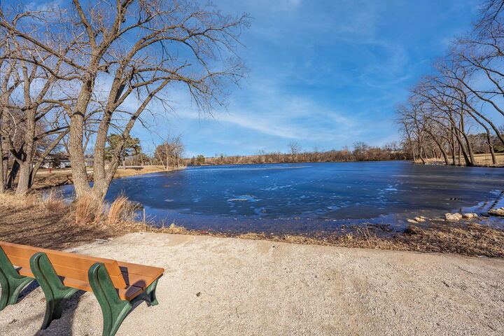 Property Photo:  140 Carriage Way Drive C218  IL 60527 