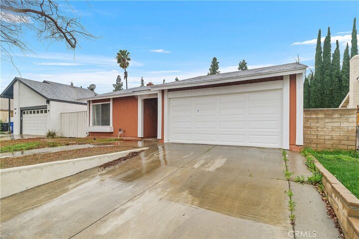 Property Photo:  6897 Crest Avenue  CA 92503 