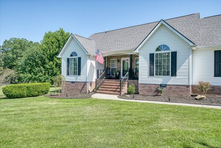 Property Photo:  1036 Circle Dr  TN 38556 