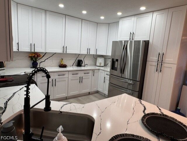 Property Photo: 3928 SE 11th Place 401 FL 33904