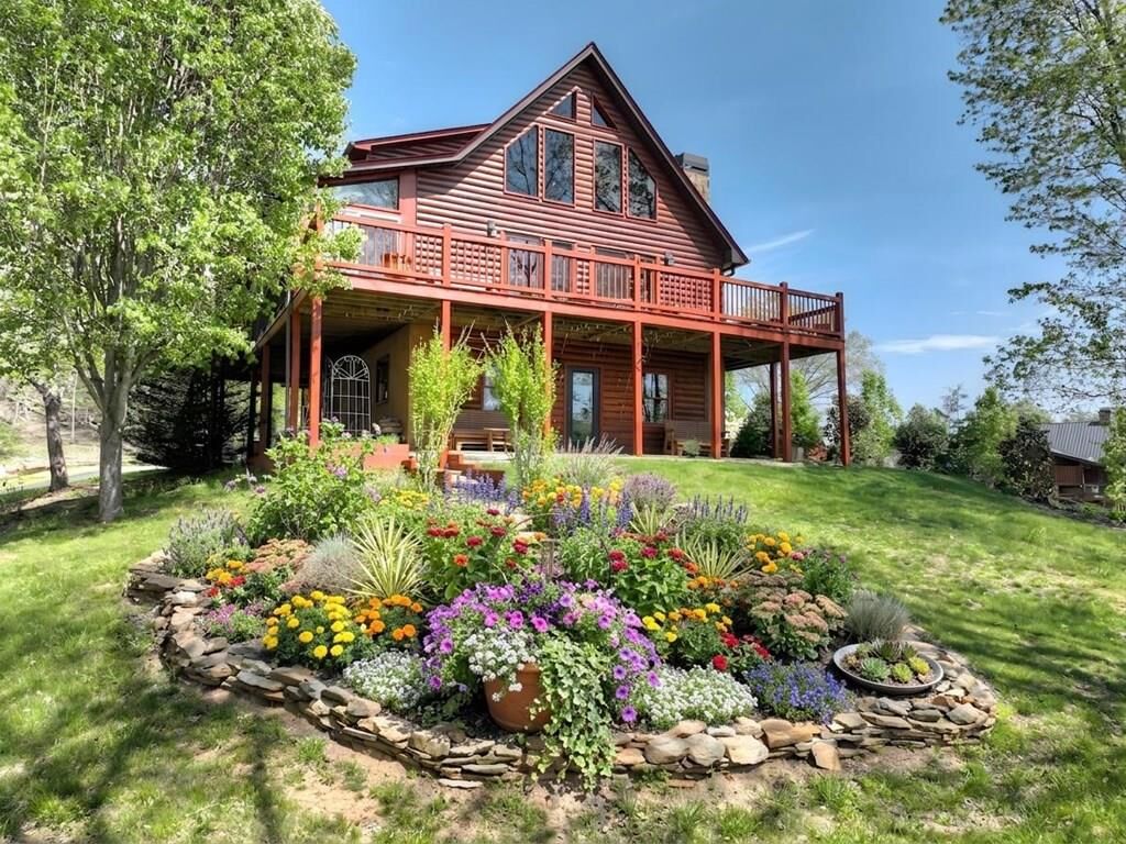 Property Photo:  256 Bailey Farm Lane  GA 30559 