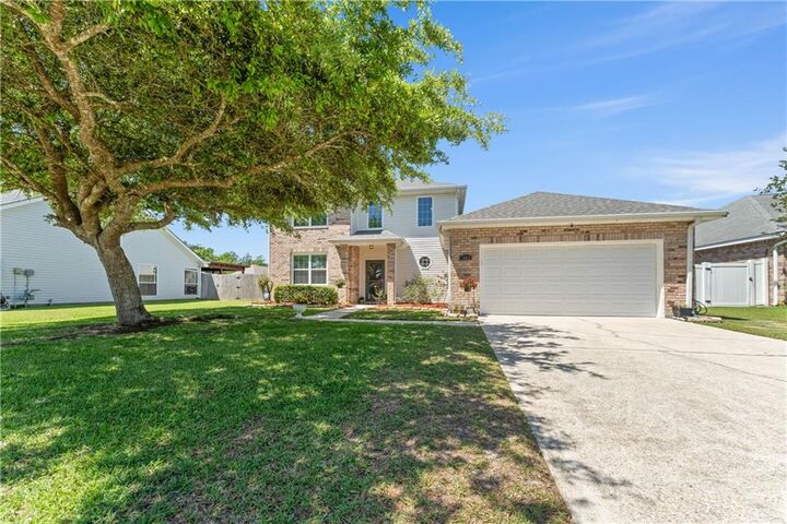 Property Photo: 1003 Deborah Drive LA 70461