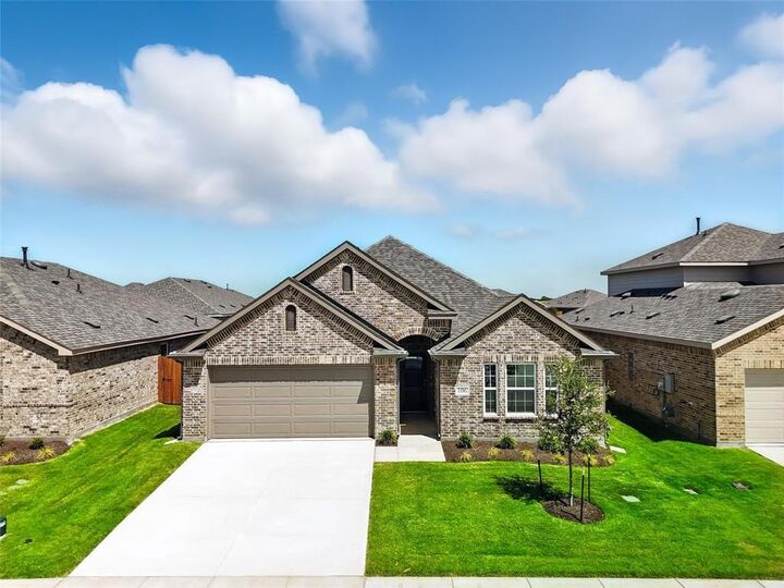 Property Photo:  106 Patrick Henry Drive  TX 76084 
