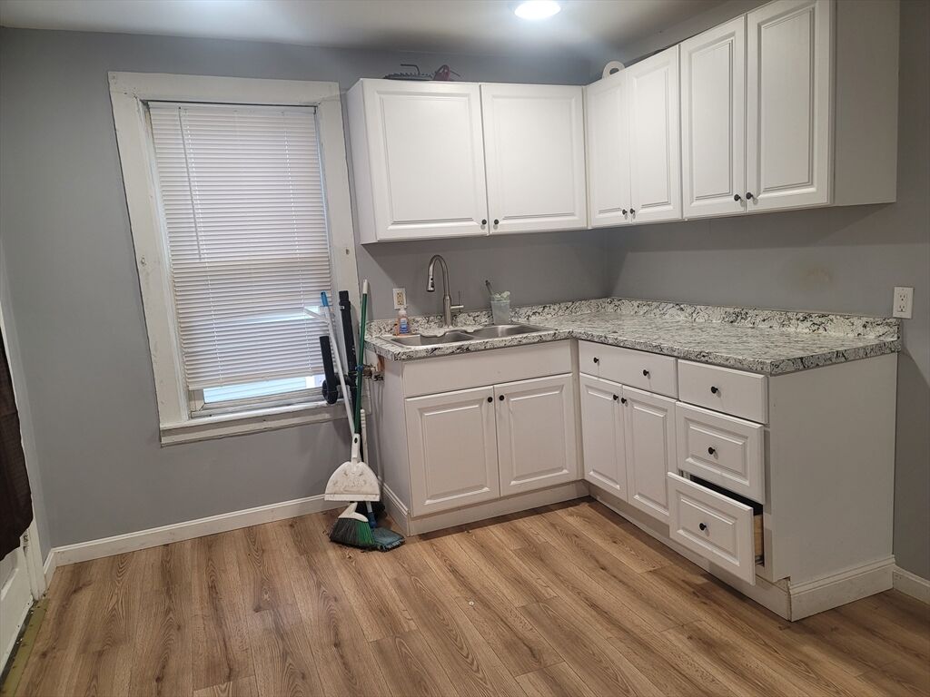 Property Photo: 39 Worcester 2L MA 01550