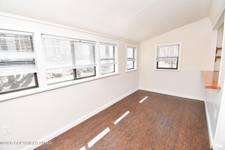 Property Photo:  347 Country Place Drive  PA 18466 