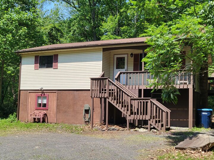 Property Photo:  2153 Gravel Road  PA 18325 