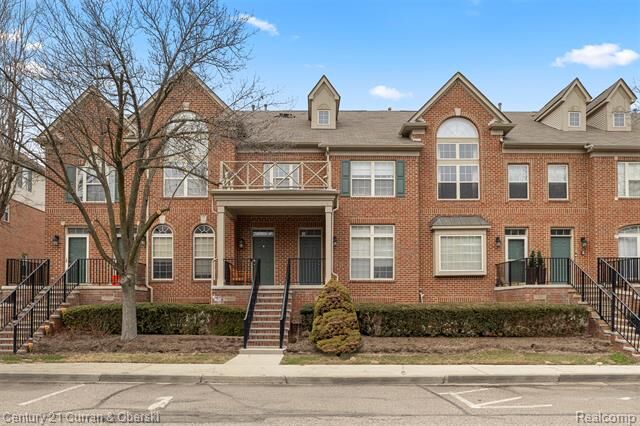 Property Photo:  39444 Springwater Drive  MI 48168 