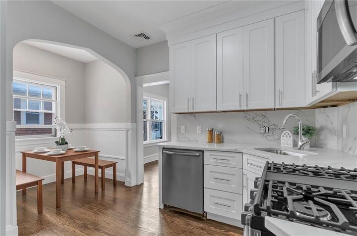 Property Photo:  19 Greene Lane  RI 02840 