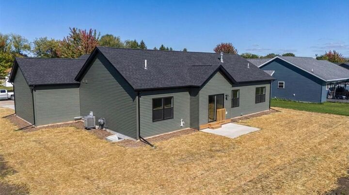Property Photo:  425 Village Lane  WI 54971 