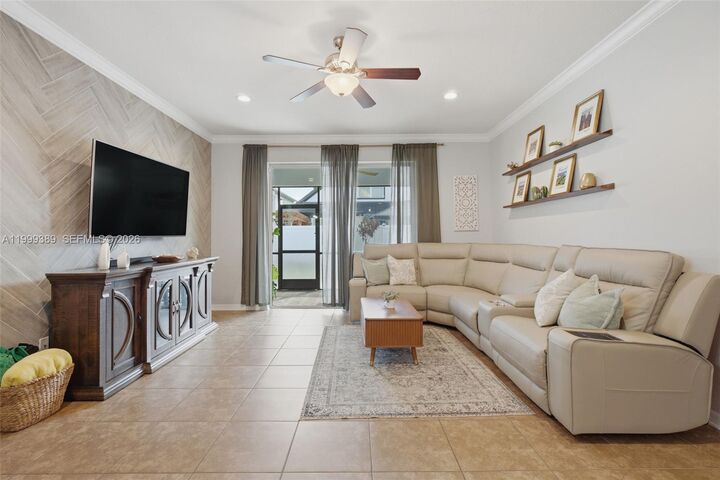 Property Photo:  8803 Sidley Ln  FL 32832 