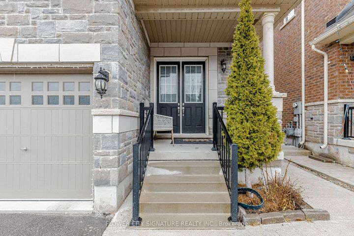 Property Photo: 116 Morningside Drive N ON L7G 0M2
