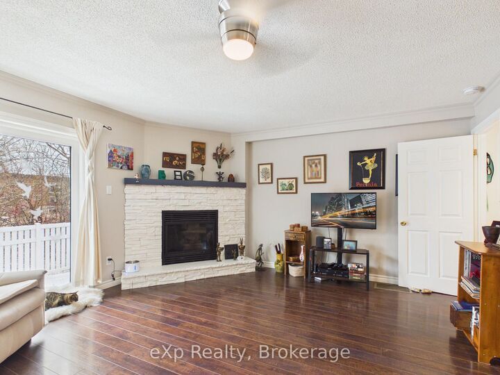 Property Photo: 83 Victoria Street 2 ON N4L 1R4