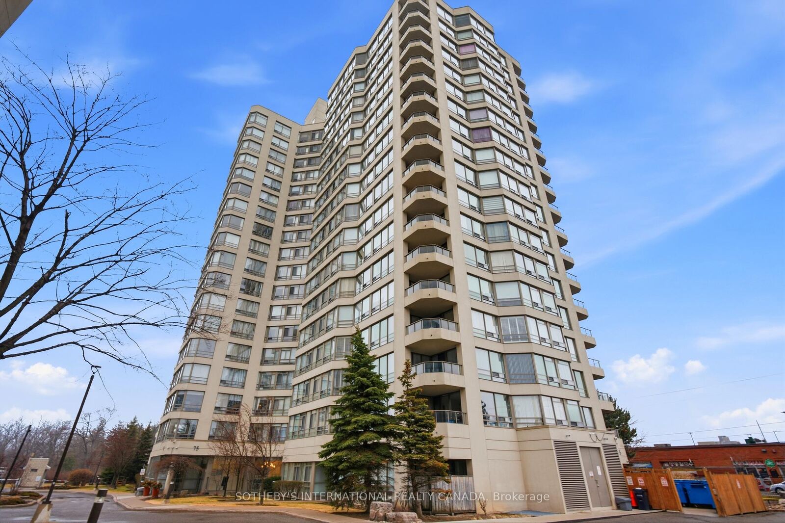 Property Photo: 75 King Street E 1709 ON L5A 4G5