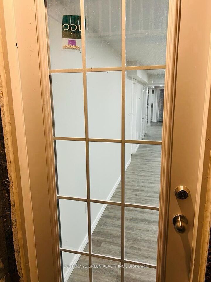 Property Photo: 808 Reece Court Bsmt ON L9T 0M9