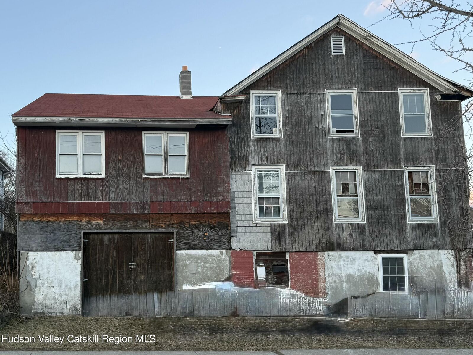 Property Photo:  2 N Montgomery  NY 12015 