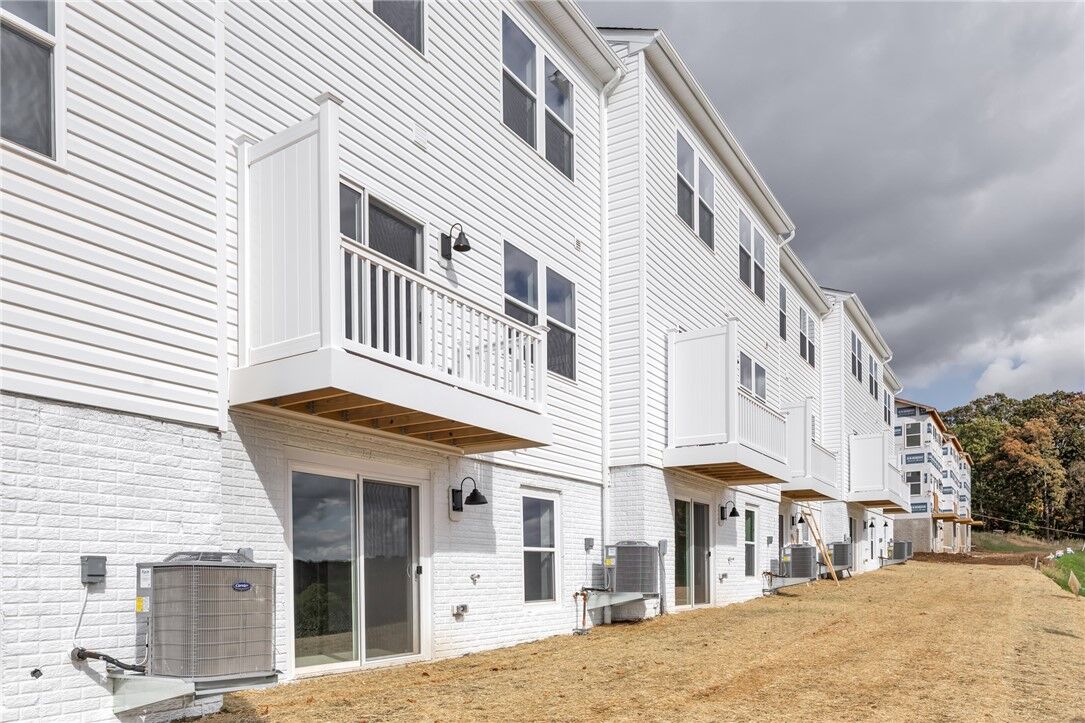 Property Photo:  126 Scotland Ln  PA 16037 