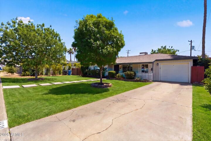 Property Photo:  4421 E Monterosa Street  AZ 85018 