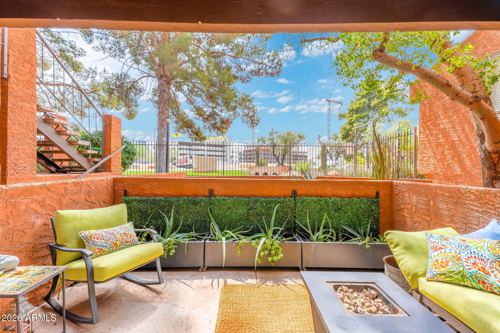 Property Photo: 4704 E Paradise Village Parkway N 101 AZ 85032