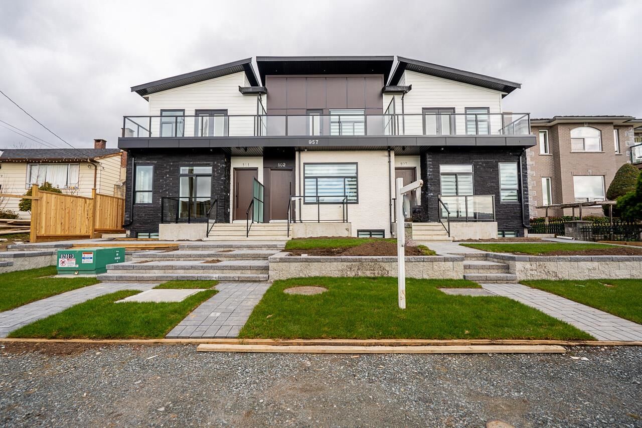 Property Photo:  957 Edgar Avenue 102  BC V3K 2K1 