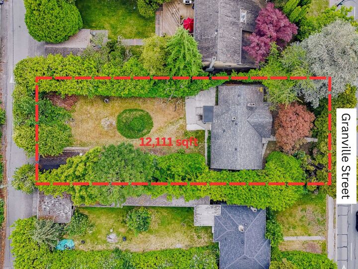Property Photo: 6689 Granville Street BC V6P 4X1
