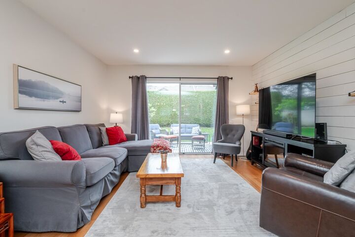 Property Photo:  31406 Upper Maclure Road 3  BC V2T 5L8 