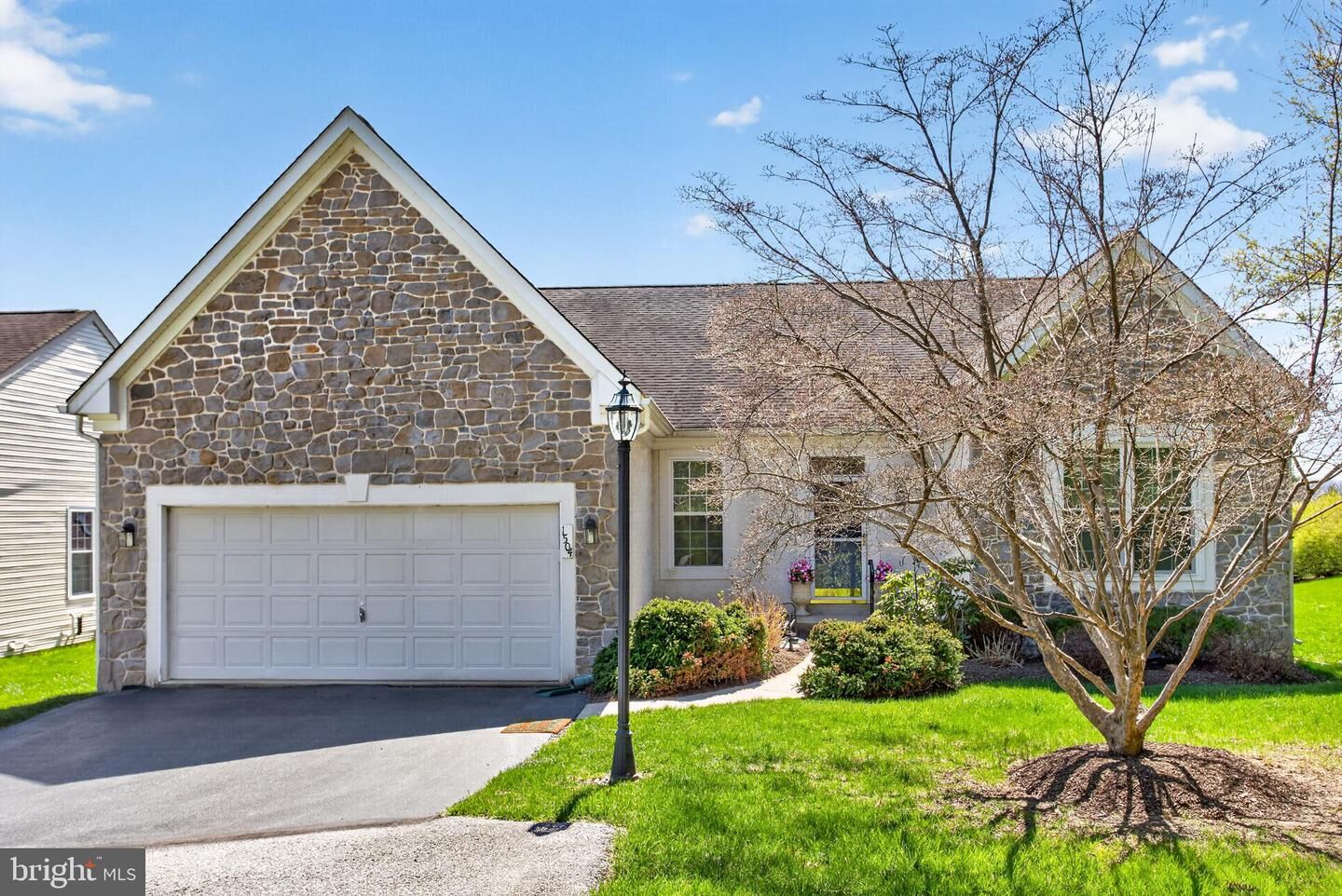 Property Photo:  1504 Iron Horse Court  PA 19335 