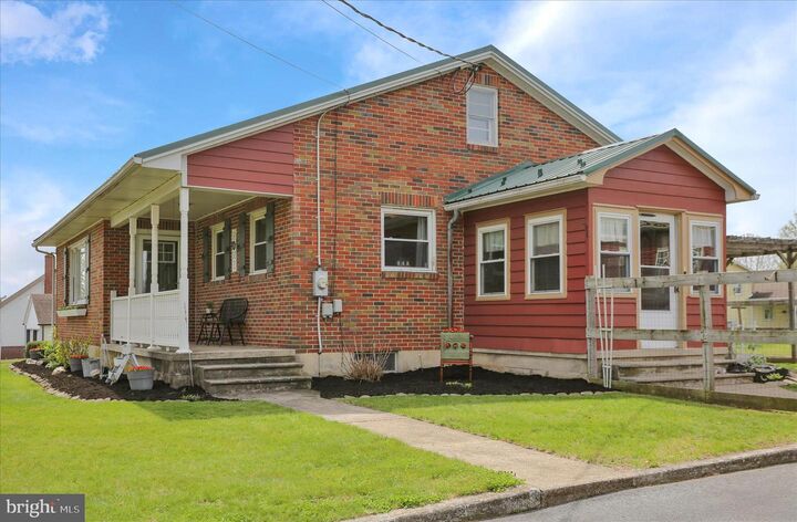 Property Photo:  7106 Bernville Road  PA 19506 