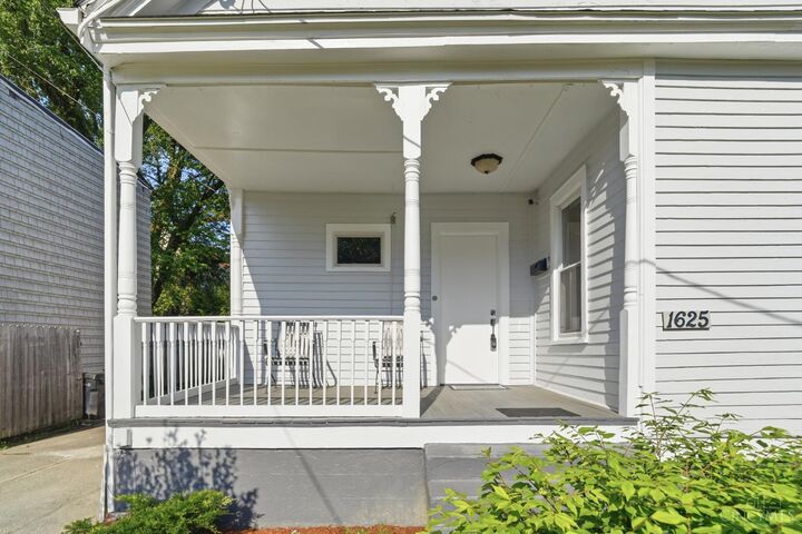 Property Photo:  1625 First Avenue  OH 45205 