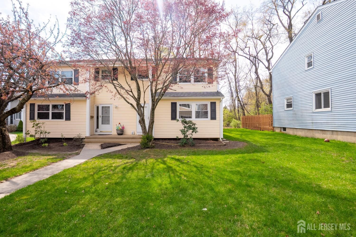 Property Photo:  26 Davids Court  NJ 08810 