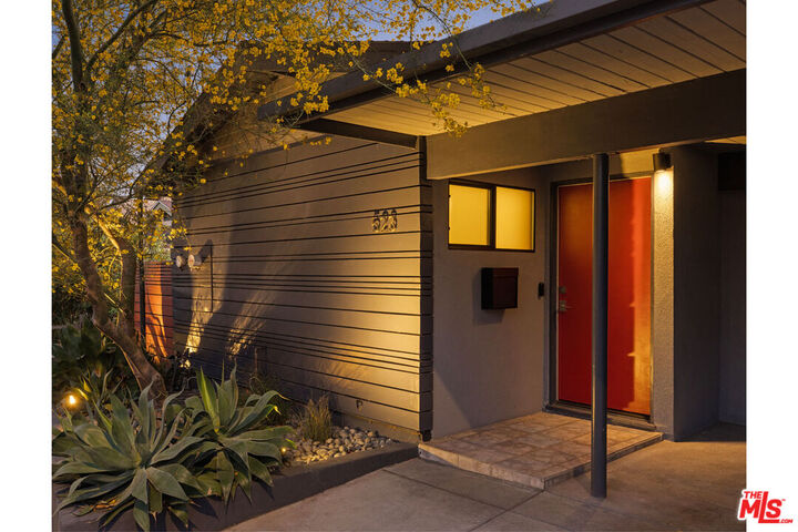 Property Photo:  523 Marie Ave  CA 90042 