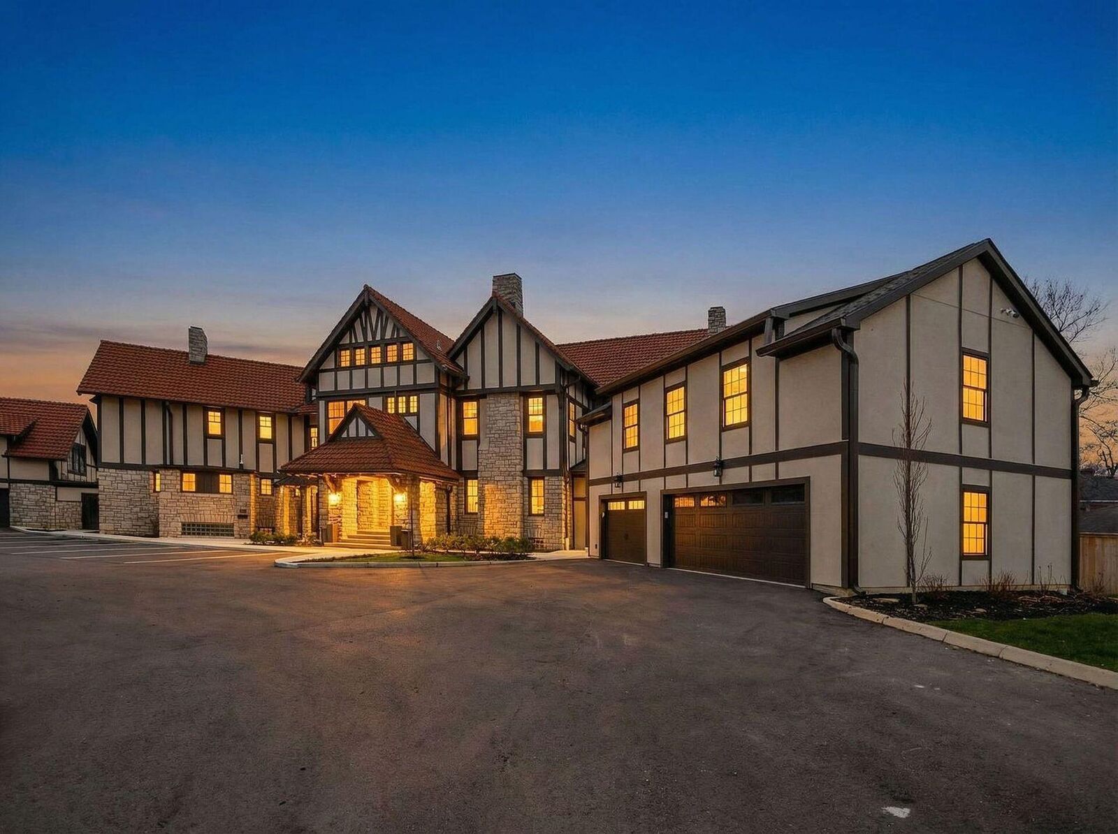 Property Photo:  2015 W 5th Avenue  OH 43212 