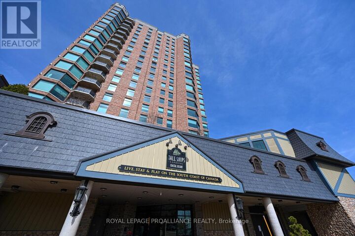Property Photo: 15 St Andrew Street 1004 ON K6V 0E8