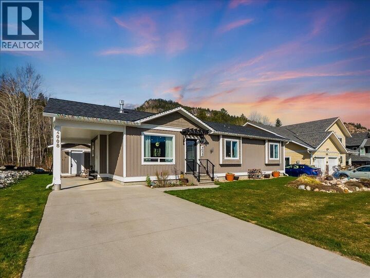 Property Photo: 4008 16th Avenue BC V1N 4A2