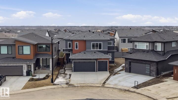 Property Photo:  6716 Knox Crest SW  AB T6W 4R3 