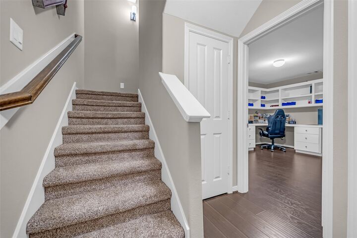 Property Photo:  8118 Stoneyway Drive  TX 77040 