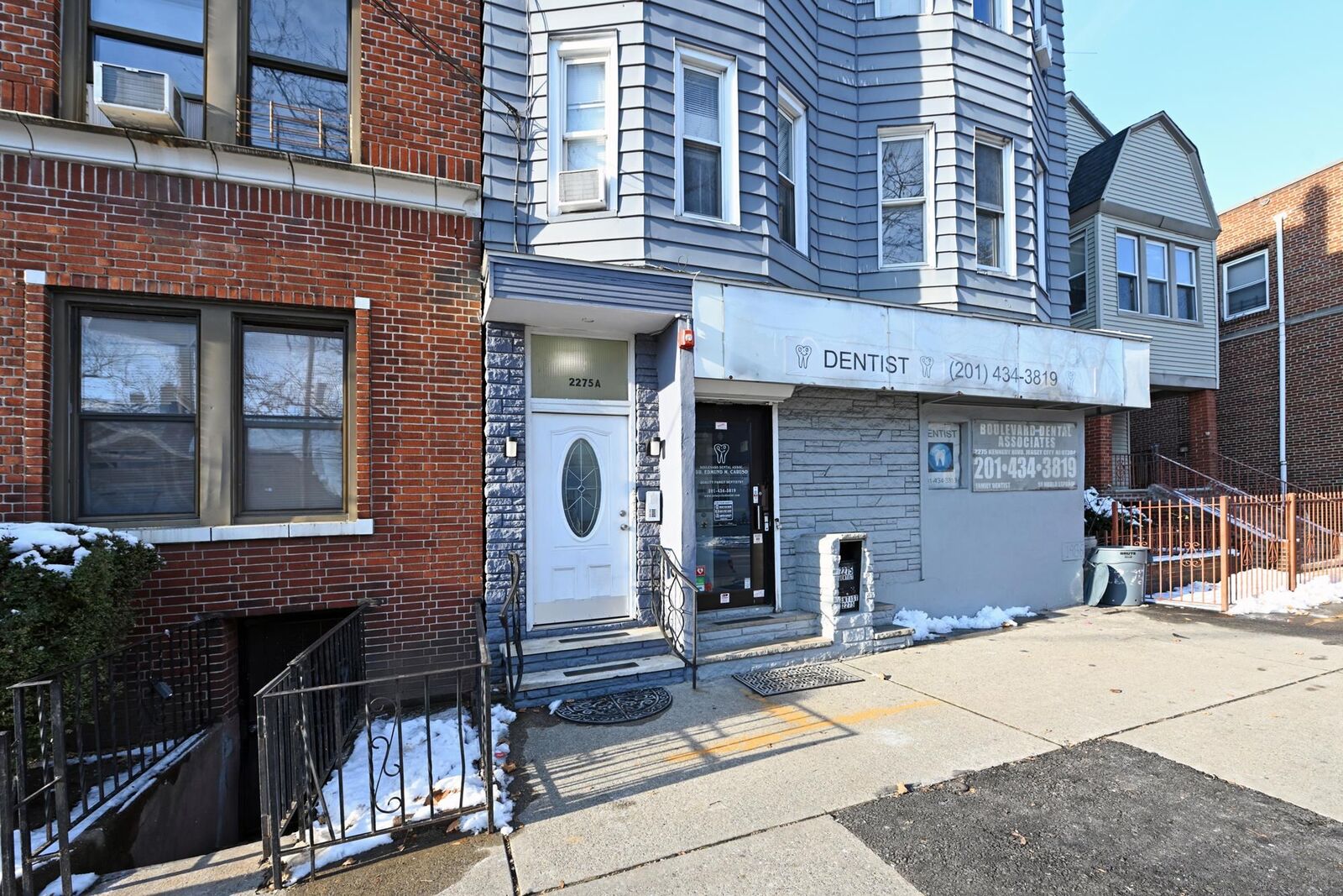 Property Photo:  2275 Kennedy Blvd #2  NJ 07304 