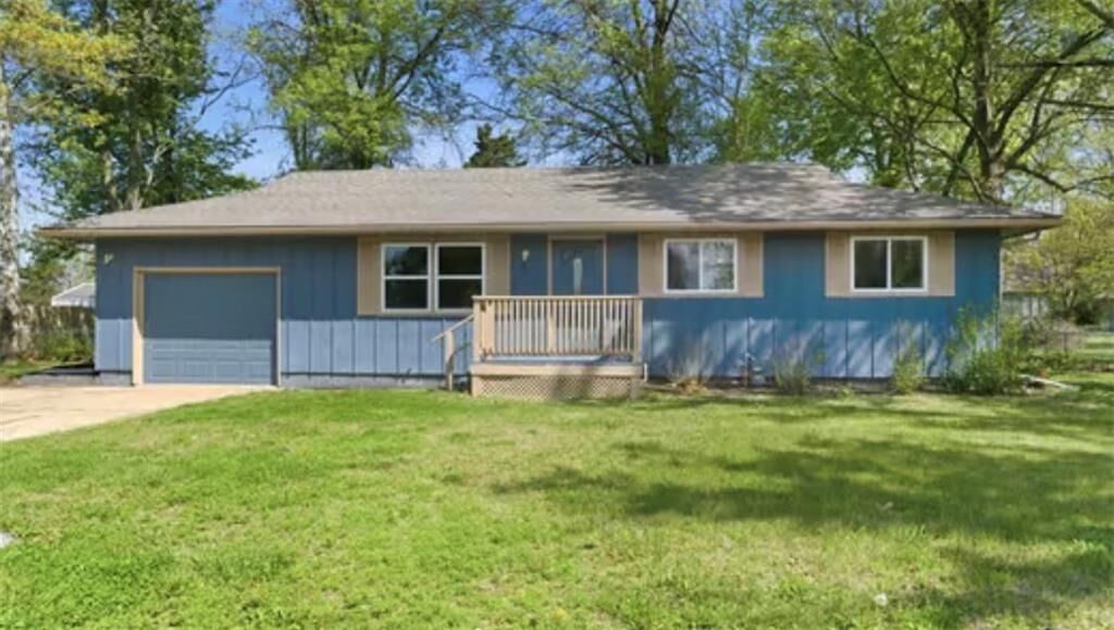 Property Photo: 311 E Hatten Street MO 64742
