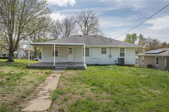 Property Photo: 4017 Pacific Street MO 64507