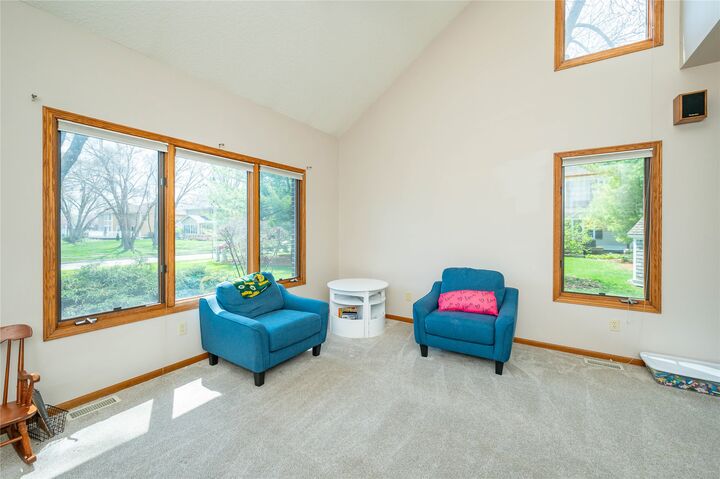 Property Photo: 6140 Brandywine Drive IA 50131