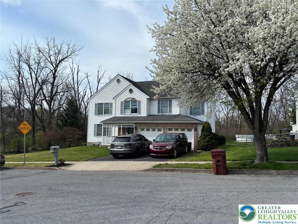 Property Photo:  3406 S Ruch Street  PA 18052 
