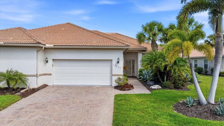 Property Photo:  13177 Creekside Lane  FL 33953 