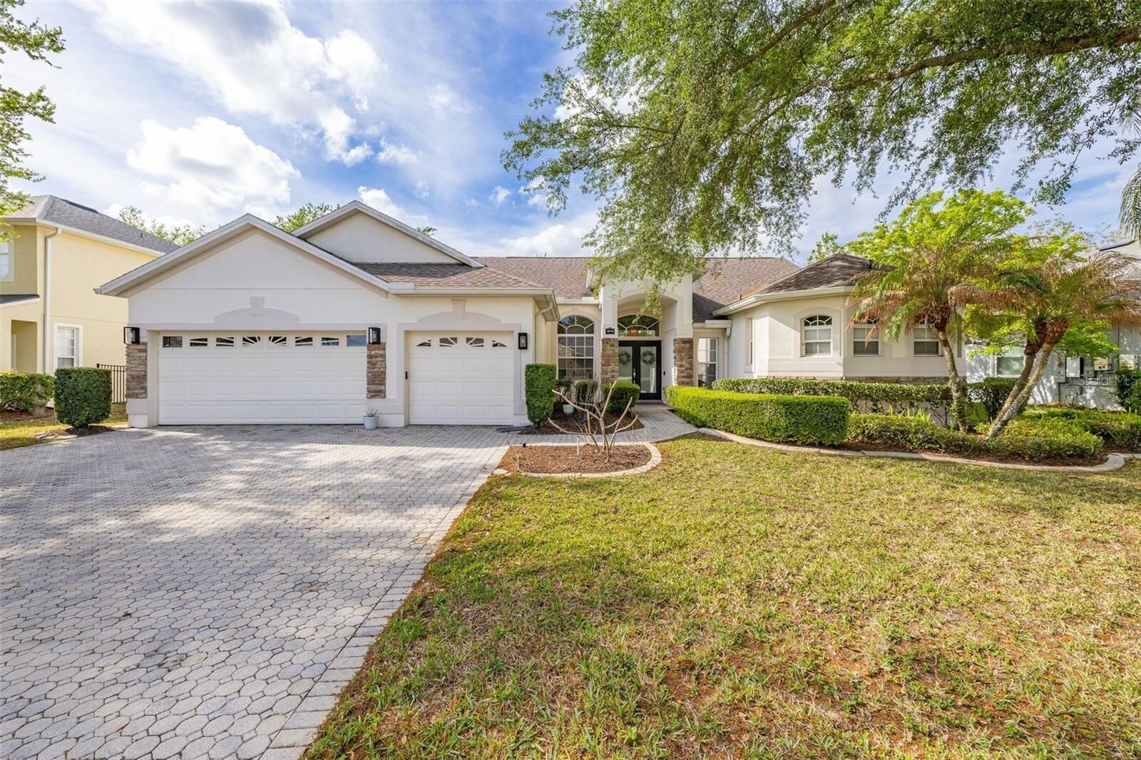Property Photo: 3518 Turningwind Lane FL 34787