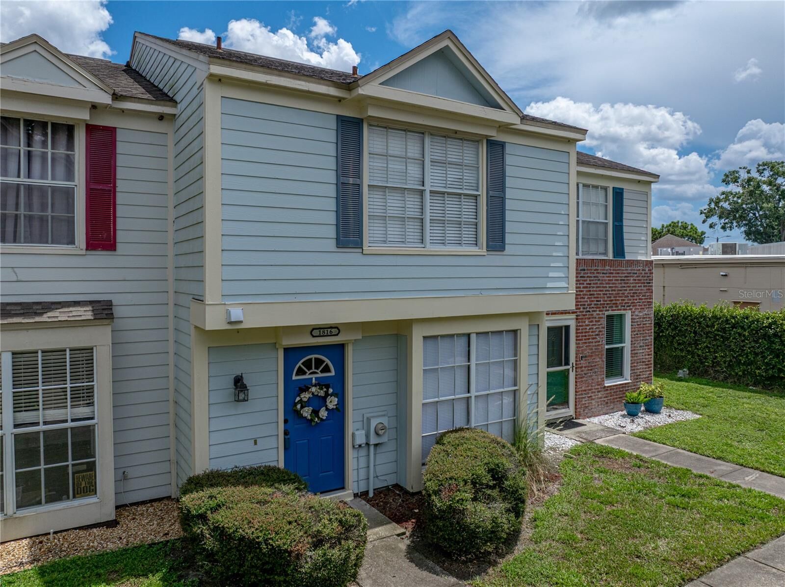 Property Photo: 1816 Mill Run Circle FL 33613