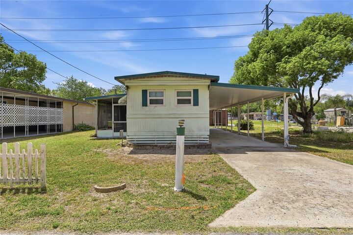 Property Photo:  37622 March Lane  FL 33541 