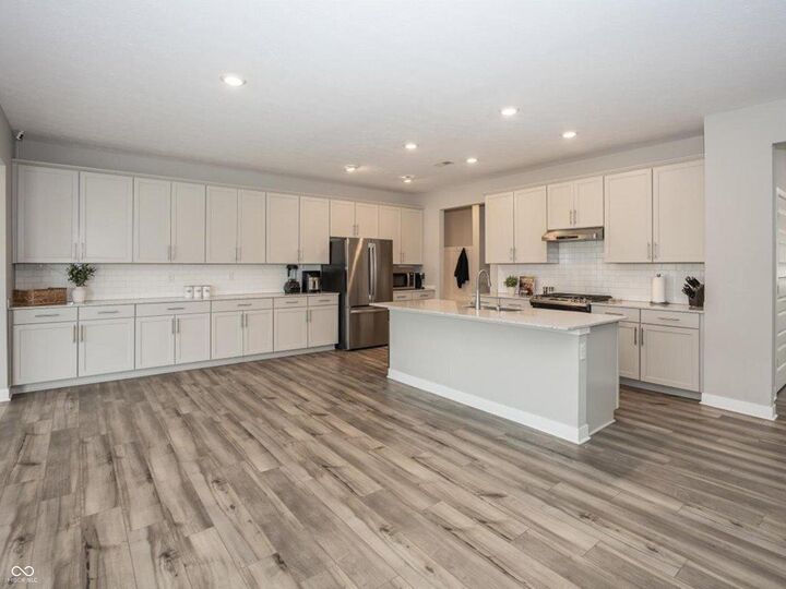 Property Photo: 2372 Copperstone Drive S IN 46163