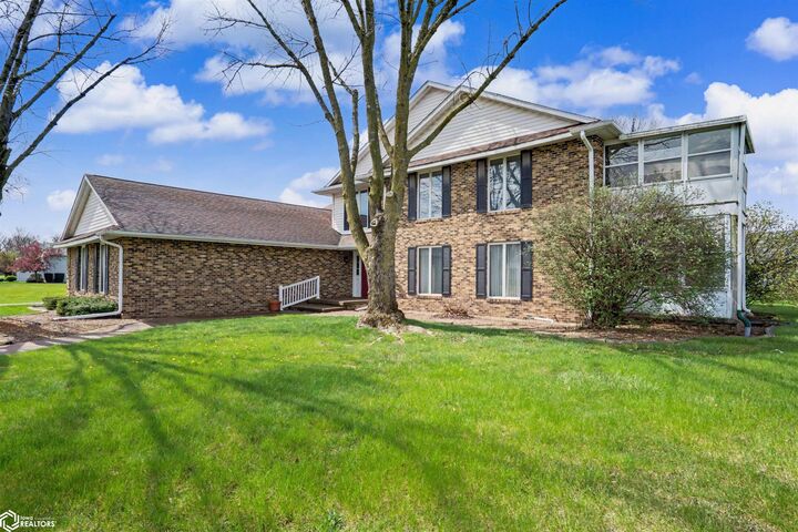 Property Photo:  1609 Orchard Meadow Drive B2  IA 52601 