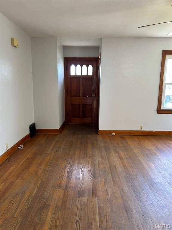 Property Photo:  1323 E 6th Street  MO 63090 